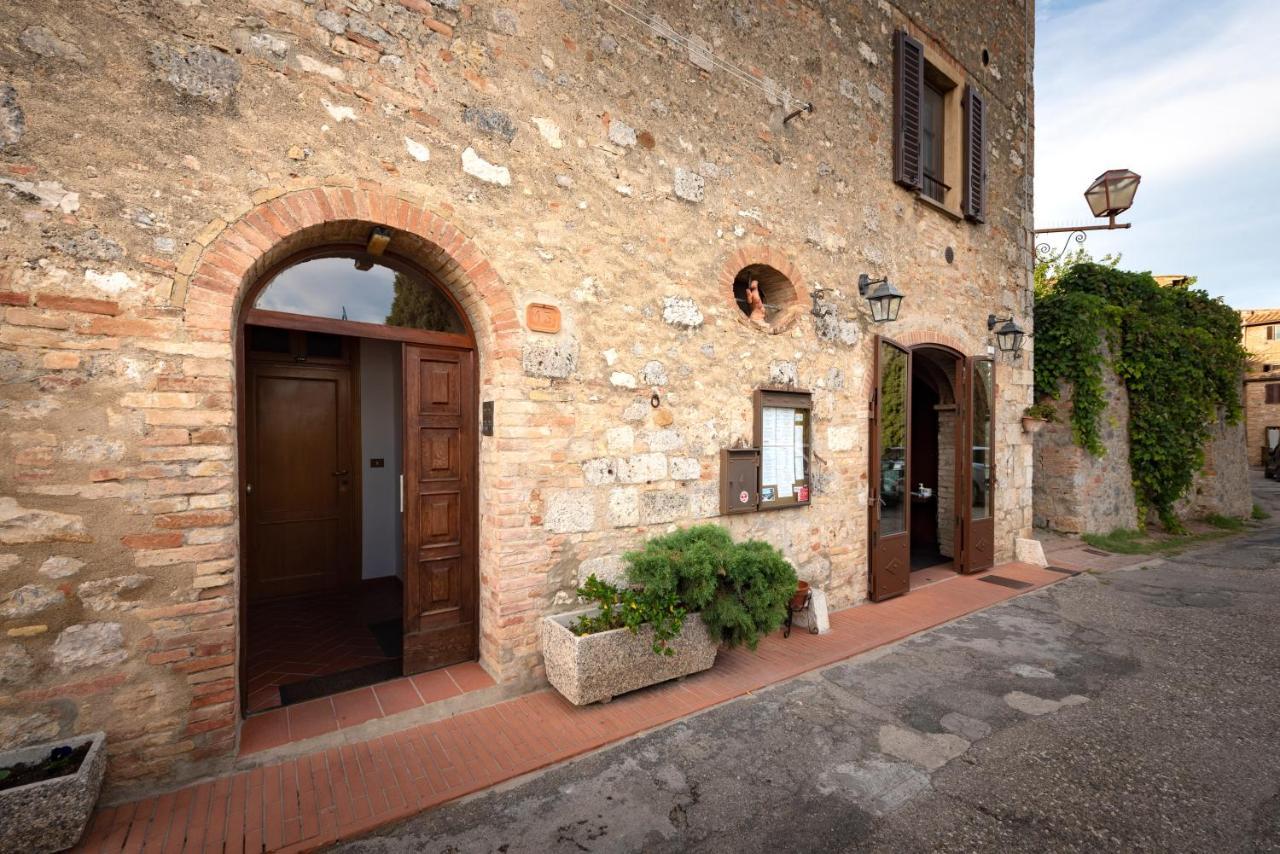 Terra D'Ombra Bed&Breakfast Acomodação com café da manhã San Gimignano Exterior foto